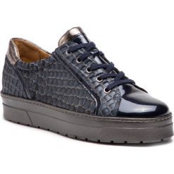 Sneakersy CAPRICE - 9-23700-21 Blue Comb 852. Niebieskie sneakersy damskie Caprice, z lakierowanej skóry. Za 349,90 zł.