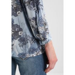 Bluzki damskie: Soyaconcept IBEA Bluzka pearl blue