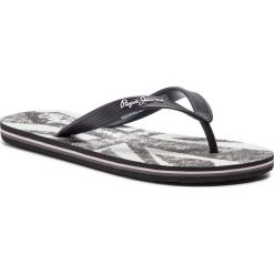 Japonki PEPE JEANS - Hawi Ian PMS70075 Black 999. Czarne klapki męskie Pepe Jeans, bez wzorów, z jeansu. W wyprzedaży za 69,00 zł.