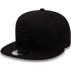 New Era - Czapka. Czarne czapki męskie New Era, bez wzorów, z bawełny. W wyprzedaży za 129,90 zł.