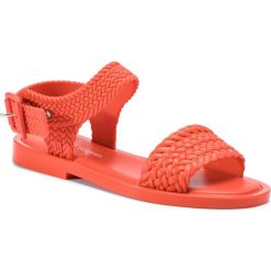 Sandały MELISSA - Mar Sandal + Salinas A 32482 Red 01606. Czerwone klapki damskie Melissa, bez wzorów, z tworzywa sztucznego, bez obcasa, na obcasie. Za 319,00 zł.