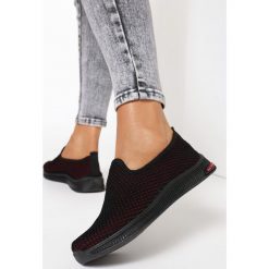 Czarne Buty Sportowe Amamere. Czarne buty sportowe damskie Born2be. W wyprzedaży za 49,99 zł.