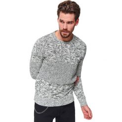 Sweter długi rękaw męski. Szare swetry męskie Top Secret, na wiosnę, s, z aplikacjami, z bawełny, klasyczne, z klasycznym kołnierzykiem, bez kaptura. W wyprzedaży za 59,99 zł.