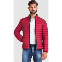 KURTKA PIKOWANA TRUSSARDI JEANS. Czerwone płaszcze męskie Trussardi Jeans, m, bez wzorów, z jeansu, bez kaptura. Za 404,50 zł.