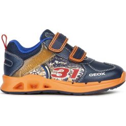 Sneakersy "Dakin" w kolorze granatowo-pomarańczowym. Pomarańczowe trampki chłopięce geox kids, bez wzorów, bez zapięcia. W wyprzedaży za 159,95 zł.