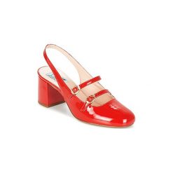 Sandały Miss L'Fire DOLLY. Czerwone sandały damskie Miss L'Fire, bez wzorów, bez obcasa, bez zapięcia. W wyprzedaży za 538,30 zł.