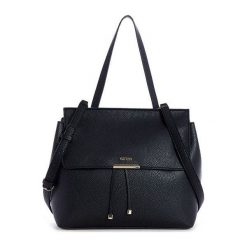 Guess Crossbody Varsity Pop Top-Handle Satchel Black. Czarne topy damskie Guess, z aplikacjami, bez kołnierzyka. W wyprzedaży za 572,00 zł.