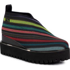 Półbuty UNITED NUDE - Fold Casual II 1041713514905 Rainbow. Czarne półbuty damskie United Nude, na co dzień, bez wzorów, ze skóry, casualowe, bez obcasa, na obcasie, bez zapięcia. Za 779,00 zł.