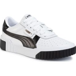 Sneakersy PUMA - Cali Wn's 369155 17 Puma White/Puma White. Białe półbuty damskie Puma, na co dzień, bez wzorów, ze skóry ekologicznej, bez obcasa, na płaskiej podeszwie, bez zapięcia. Za 399,99 zł.