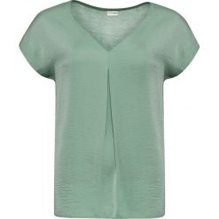 Shirt z różnych materiałów bonprix zielony pastelowy. Zielone koszulki damskie bonprix, z nadrukiem, z materiału, z dekoltem w serek. Za 42,99 zł.