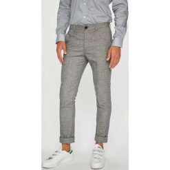 Selected - Spodnie. Szare chinosy męskie marki Selected, z materiału. W wyprzedaży za 199,90 zł.