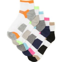 10-pack Mix Kolorów Skarpetki Beyond Infinity. Szare skarpetki damskie Born2be, bez wzorów. Za 39,99 zł.