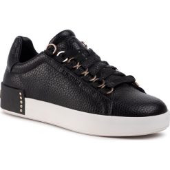 Sneakersy SUPERTRASH - Lina Low Lea 1941 001501 Black 0999. Czarne półbuty damskie SuperTrash, bez wzorów, ze skóry ekologicznej, bez obcasa, na płaskiej podeszwie, bez zapięcia. W wyprzedaży za 319,00 zł.