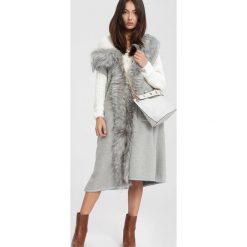 Jasnoszara Kamizelka Gimme. Szare kamizelki damskie other, bez wzorów, casualowe, bez kaptura. Za 129,99 zł.