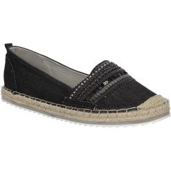 Espadryle bullboxer 011018. Espadryle damskie Bullboxer, bez wzorów, bez obcasa. Za 189,99 zł.