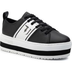 Sneakersy TRUSSARDI JEANS - 79A00438 K299. Czarne półbuty damskie Trussardi Jeans, z jeansu. W wyprzedaży za 379,00 zł.