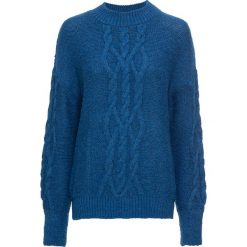 Sweter bonprix błękit królewski. Niebieskie swetry damskie bonprix, bez wzorów, z dzianiny, z długim rękawem, długie, bez kaptura. Za 54,99 zł.