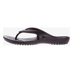 Crocs Kadee II Japonki Czarny. Czarne klapki damskie Crocs, w paski, z tkaniny, bez obcasa. Za 102,95 zł.