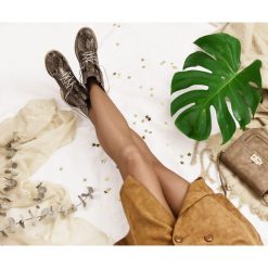 Botki - skóra naturalna - model 461 - kolor wąż. Botki damskie Zapato, ze skóry, bez obcasa, bez zapięcia. W wyprzedaży za 299,25 zł.