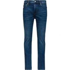 Jeansy Slim Fit Calvin Klein Jeans J30J312375. Niebieskie jeansy męskie Calvin Klein Jeans, m, bez wzorów. W wyprzedaży za 229,00 zł.