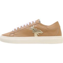 Trampki damskie slip on: Patrizia Pepe Tenisówki i Trampki spring beige