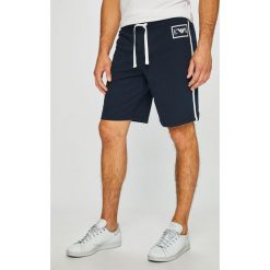 Emporio Armani - Szorty. Niebieskie spodenki i szorty męskie marki Emporio Armani, s, z bawełny, casualowe. W wyprzedaży za 229,90 zł.
