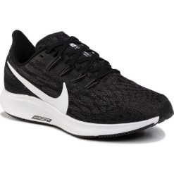 Buty NIKE - Air Zoom Pegasus 36 AQ2209 004 Black/White/Thunder Grey. Czarne buty sportowe damskie Nike, bez wzorów, z tworzywa sztucznego, sportowe, do biegania, nike zoom. W wyprzedaży za 399,00 zł.