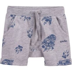 Endo - Szorty dziecięce 74-98 cm. Szare spodenki chłopięce marki Endo, bez wzorów, z bawełny, casualowe. W wyprzedaży za 29,90 zł.