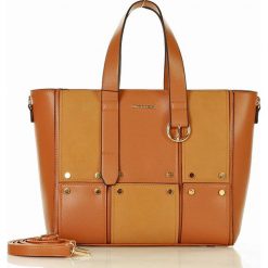 MONNARI Designerska torebka kuferek brązowy. Pomarańczowe kuferki damskie Monnari, street. W wyprzedaży za 199,00 zł.