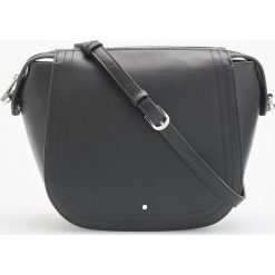 Torebka typu saddle bag - Czarny. Czarne torebki klasyczne damskie Reserved. W wyprzedaży za 79,99 zł.