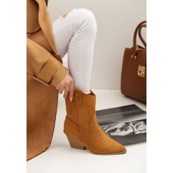 Camelowe Kowbojki Ortega. Brązowe botki damskie Renee, boho, na wysokim obcasie, na obcasie, bez zapięcia. Za 139,99 zł.