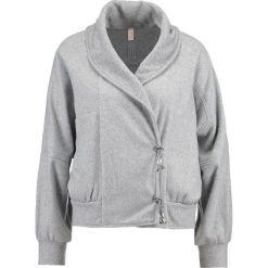 Free People PASSAGE JACKET Kurtka sportowa grey. Szare kurtki sportowe damskie marki Free People, s, z poliesteru. W wyprzedaży za 377,30 zł.