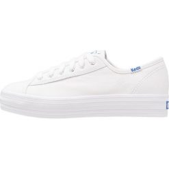 Keds TRIPLE KICK CORE LEATHER Sneakersy niskie white. Białe trampki i tenisówki damskie marki Keds, ze skóry. Za 369,00 zł.