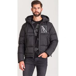 KURTKA PUCHOWA ARMANI EXCHANGE. Czarne płaszcze męskie m, z aplikacjami, z puchu. Za 977,40 zł.