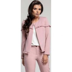 Jasnoróżowy Elegancki Pudełkowy Żakiet bez Zapięcia z Falbankami. Czerwone marynarki i żakiety damskie Molly.pl, l, eleganckie. Za 137,90 zł.