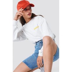 Moves Bluza Tessi-Lala - White. Białe bluzy z nadrukiem damskie marki Moves, z długim rękawem, długie. Za 202,95 zł.