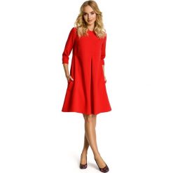 ELYSE Sukienka z kontrafałdą pod biustem - czerwona. Czerwone sukienki damskie Moe, s, bez wzorów, z poliesteru, eleganckie, bez kołnierzyka, bez rękawów, rozkloszowane. Za 179,00 zł.