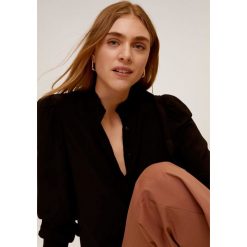 Mango - Koszula Nara. Bluzki damskie Mango, s, bez wzorów, z wiskozy, eleganckie, ze stójką, z długim rękawem. Za 139,90 zł.
