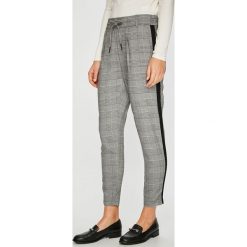 Only - Spodnie Poptrash. Czarne spodnie damskie ONLY, s, bez wzorów, z elastanu, z podwyższonym stanem. W wyprzedaży za 59,90 zł.