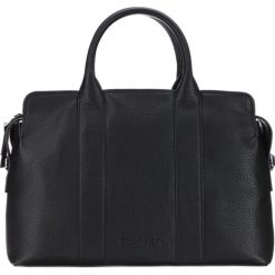 Calvin Klein Torebka Czarny. Czarne torebki klasyczne damskie Calvin Klein, w paski, z materiału, bez dodatków. Za 740,95 zł.