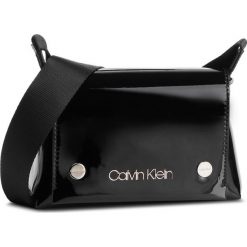 Torebka CALVIN KLEIN - Snap Sml Flap Crossbody P K60K604932 001. Czarne listonoszki damskie Calvin Klein, ze skóry ekologicznej. Za 399,00 zł.
