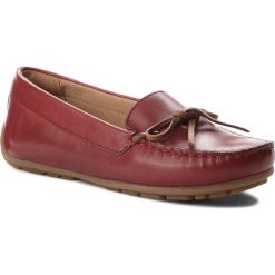 Mokasyny CLARKS - Dameo Swing 261330214 Red Leather. Czerwone mokasyny damskie marki Clarks, ze skóry, na płaskiej podeszwie. W wyprzedaży za 199,00 zł.
