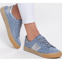 Niebieskie Trampki Pretty Paper. Niebieskie espadryle damskie Renee, bez wzorów, bez obcasa, na płaskiej podeszwie. Za 49,99 zł.