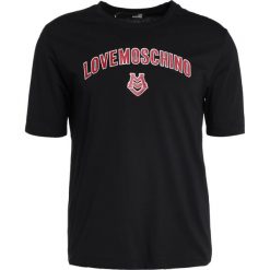 Love Moschino Tshirt z nadrukiem black. Czarne t-shirty męskie Love Moschino, m, z nadrukiem, z bawełny. W wyprzedaży za 383,20 zł.
