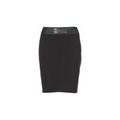 Spódnice krótkie Versace Jeans A9HQB332. Czarne spódniczki damskie Versace Jeans, bez wzorów, z jeansu, krótkie, mini. Za 559,20 zł.