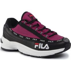 Sneakersy FILA - Dstr97 1010597.13F Black/Pink Yarrow. Różowe półbuty damskie Fila, bez wzorów, ze skóry ekologicznej, bez obcasa, na płaskiej podeszwie, bez zapięcia. Za 429,00 zł.
