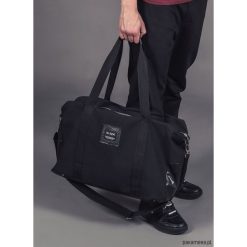 Czarna torba podróżna LIMITED. Czarne torby podróżne marki Pakamera, ze skóry. Za 249,00 zł.