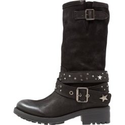 Felmini JAYDINE Kowbojki i obuwie motocyklowe black. Czarne kozaki damskie marki Felmini, ze skóry ekologicznej, bez obcasa, bez zapięcia. Za 799,00 zł.