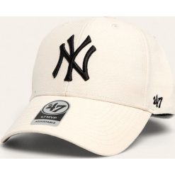47brand - Czapka. Białe czapki damskie 47brand, z wełny. W wyprzedaży za 79,90 zł.