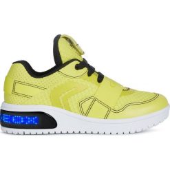 Geox tenisówki chłopięce XLED J927QB_01454_C3S9B 33 żółte. Żółte buty chłopięce sportowe Geox, ze skóry, bez zapięcia. Za 369,00 zł.